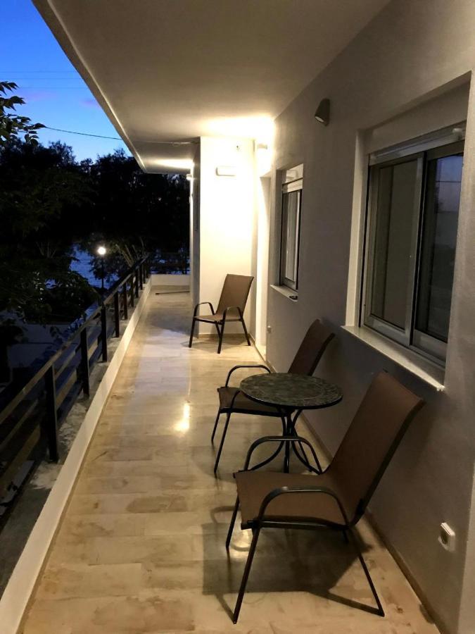 Tasoula's Beachside פליאוחורה